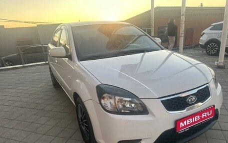 KIA Rio II, 2009 год, 600 000 рублей, 1 фотография