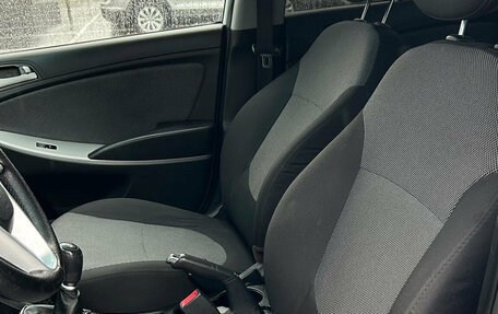 Hyundai Solaris II рестайлинг, 2013 год, 795 000 рублей, 10 фотография