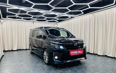 Toyota Voxy III, 2016 год, 1 899 000 рублей, 7 фотография