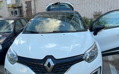 Renault Kaptur I рестайлинг, 2016 год, 1 220 000 рублей, 2 фотография
