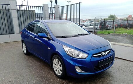 Hyundai Solaris II рестайлинг, 2011 год, 519 000 рублей, 3 фотография