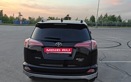 Toyota RAV4, 2016 год, 2 600 000 рублей, 3 фотография