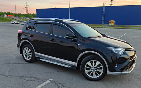 Toyota RAV4, 2016 год, 2 600 000 рублей, 6 фотография