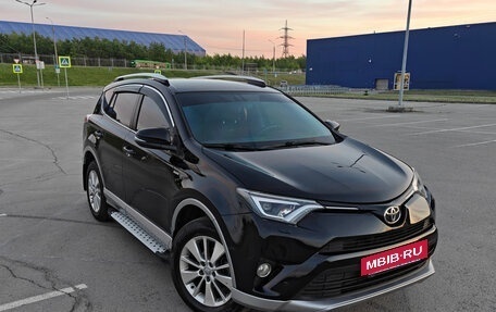 Toyota RAV4, 2016 год, 2 600 000 рублей, 7 фотография