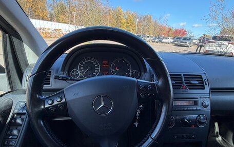 Mercedes-Benz A-Класс, 2011 год, 720 000 рублей, 10 фотография