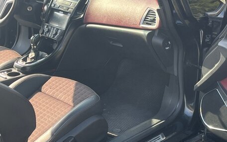 Opel Astra J, 2012 год, 600 000 рублей, 11 фотография