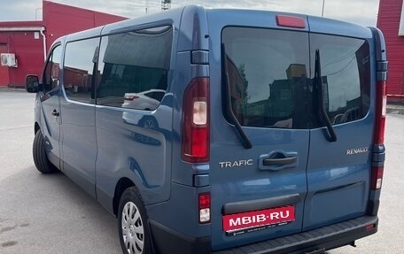 Renault Trafic, 2015 год, 1 800 000 рублей, 1 фотография