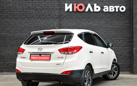 Hyundai ix35 I рестайлинг, 2013 год, 1 030 000 рублей, 4 фотография