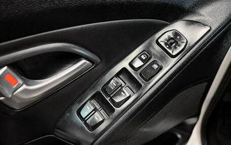 Hyundai ix35 I рестайлинг, 2013 год, 1 030 000 рублей, 14 фотография