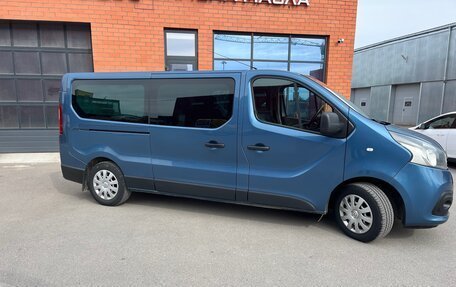 Renault Trafic, 2015 год, 1 800 000 рублей, 2 фотография