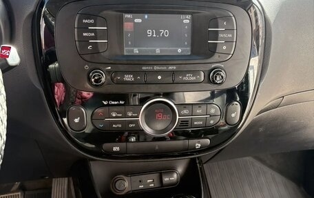 KIA Soul II рестайлинг, 2015 год, 1 370 000 рублей, 11 фотография