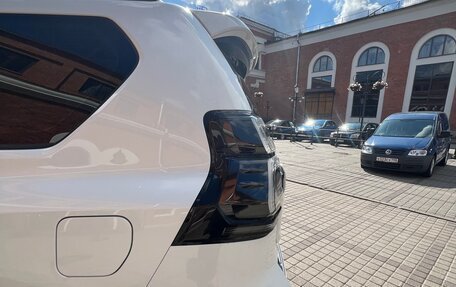 Toyota Land Cruiser Prado 150 рестайлинг 2, 2021 год, 6 600 000 рублей, 12 фотография