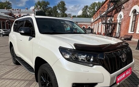 Toyota Land Cruiser Prado 150 рестайлинг 2, 2021 год, 6 600 000 рублей, 3 фотография