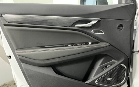 Geely Tugella FY11, 2023 год, 2 399 000 рублей, 8 фотография