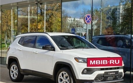 Jeep Compass II, 2024 год, 2 950 000 рублей, 8 фотография