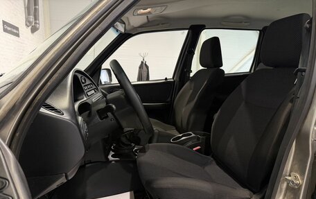 Chevrolet Niva I рестайлинг, 2017 год, 679 000 рублей, 11 фотография