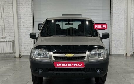 Chevrolet Niva I рестайлинг, 2017 год, 679 000 рублей, 2 фотография