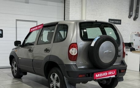 Chevrolet Niva I рестайлинг, 2017 год, 679 000 рублей, 6 фотография