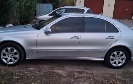 Mercedes-Benz E-Класс, 2006 год, 850 000 рублей, 2 фотография