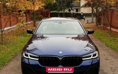 BMW 5 серия, 2019 год, 3 650 000 рублей, 2 фотография