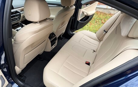 BMW 5 серия, 2019 год, 3 650 000 рублей, 15 фотография