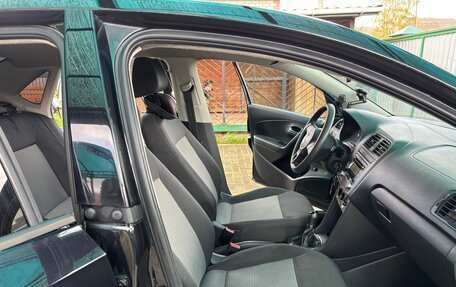 Volkswagen Polo VI (EU Market), 2012 год, 525 000 рублей, 2 фотография