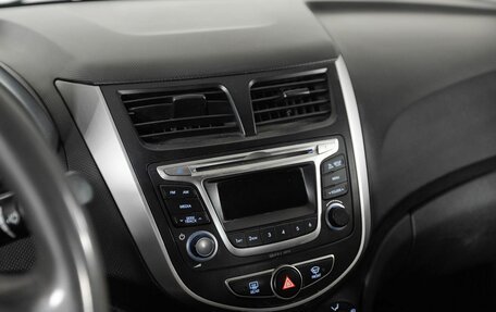 Hyundai Solaris II рестайлинг, 2014 год, 900 000 рублей, 11 фотография
