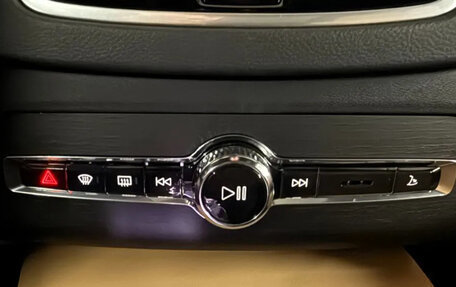 Volvo XC90 II рестайлинг, 2024 год, 6 490 000 рублей, 11 фотография