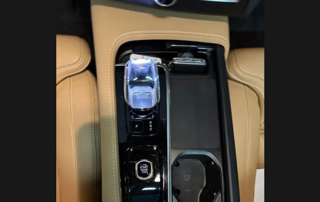 Volvo XC90 II рестайлинг, 2024 год, 6 490 000 рублей, 14 фотография