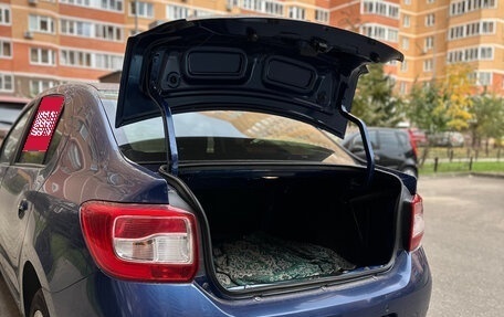 Renault Logan II, 2015 год, 850 000 рублей, 4 фотография