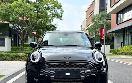 MINI Clubman, 2023 год, 2 076 000 рублей, 6 фотография