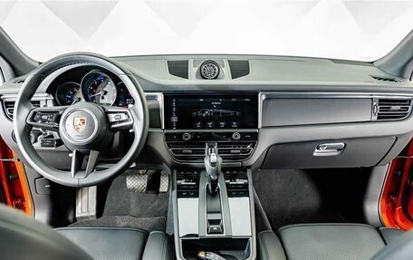 Porsche Macan I рестайлинг, 2023 год, 6 656 000 рублей, 7 фотография