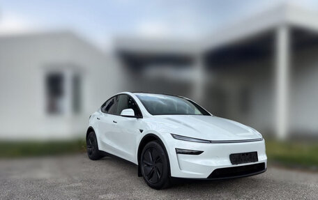 Tesla Model Y I, 2026 год, 7 150 000 рублей, 3 фотография