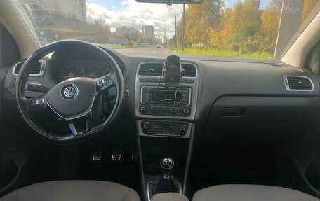 Volkswagen Polo VI (EU Market), 2016 год, 950 000 рублей, 5 фотография