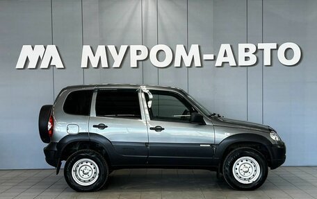 Chevrolet Niva I рестайлинг, 2018 год, 750 000 рублей, 4 фотография