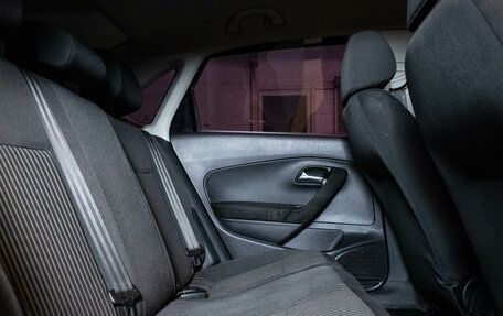 Volkswagen Polo VI (EU Market), 2012 год, 700 000 рублей, 11 фотография