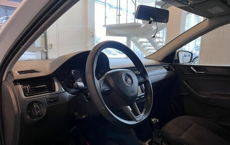 Skoda Rapid I, 2017 год, 1 080 000 рублей, 23 фотография