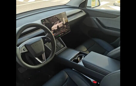 Tesla Model Y I, 2026 год, 7 200 000 рублей, 5 фотография