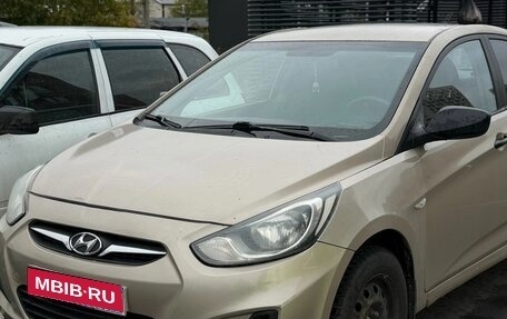 Hyundai Solaris II рестайлинг, 2013 год, 550 000 рублей, 1 фотография