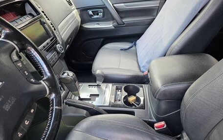 Mitsubishi Pajero IV, 2015 год, 3 200 000 рублей, 4 фотография