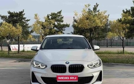 BMW 1 серия, 2023 год, 1 780 000 рублей, 1 фотография