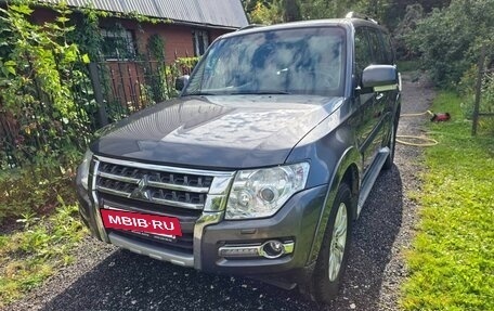 Mitsubishi Pajero IV, 2015 год, 3 200 000 рублей, 9 фотография
