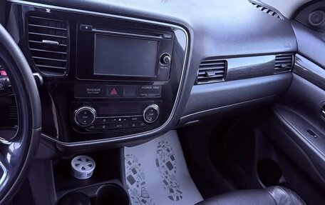 Mitsubishi Outlander III рестайлинг 3, 2016 год, 1 633 500 рублей, 1 фотография
