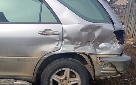 Toyota Harrier, 1998 год, 250 000 рублей, 4 фотография