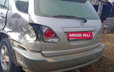 Toyota Harrier, 1998 год, 250 000 рублей, 5 фотография