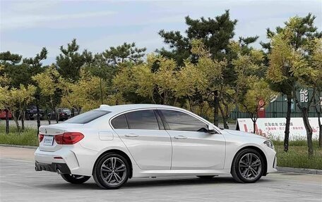 BMW 1 серия, 2023 год, 1 780 000 рублей, 5 фотография