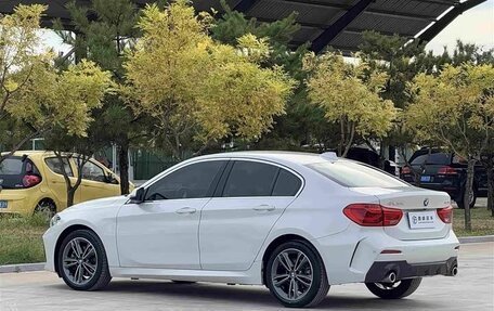 BMW 1 серия, 2023 год, 1 780 000 рублей, 3 фотография