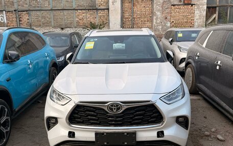 Toyota Highlander, 2026 год, 5 500 рублей, 2 фотография