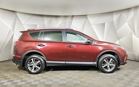 Toyota RAV4, 2018 год, 2 100 000 рублей, 6 фотография