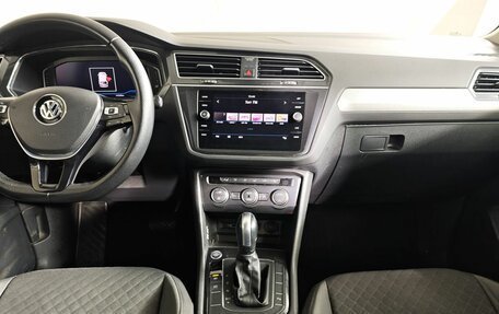 Volkswagen Tiguan II, 2019 год, 1 875 000 рублей, 14 фотография
